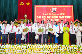 Phó Bí thư Thường trực Tỉnh ủy dự Đại hội Đảng bộ xã Cẩm Bình