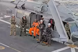 Phi hành đoàn Artemis II 'hạnh phúc và khỏe mạnh'