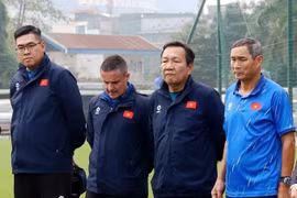 Ông Hoàng Văn Phúc dẫn dắt tuyển bóng đá nữ Việt Nam
