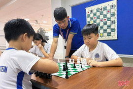 Khi bàn cờ vua thành nơi rèn bản lĩnh và trí tuệ cho học sinh Hà Tĩnh
