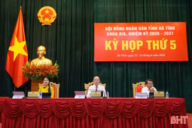 HĐND tỉnh chất vấn và trả lời chất vấn những vấn đề cử tri, đại biểu quan tâm