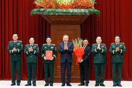 Tổng Bí thư, Chủ tịch nước trao các quyết định về chỉ định nhân sự