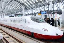 Chính phủ lấy ý kiến bộ, ngành về việc Vinspeed đề xuất đầu tư đường sắt tốc độ cao