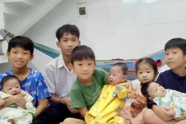 Cuộc sống của người mẹ sinh 8 con ở tuổi 32