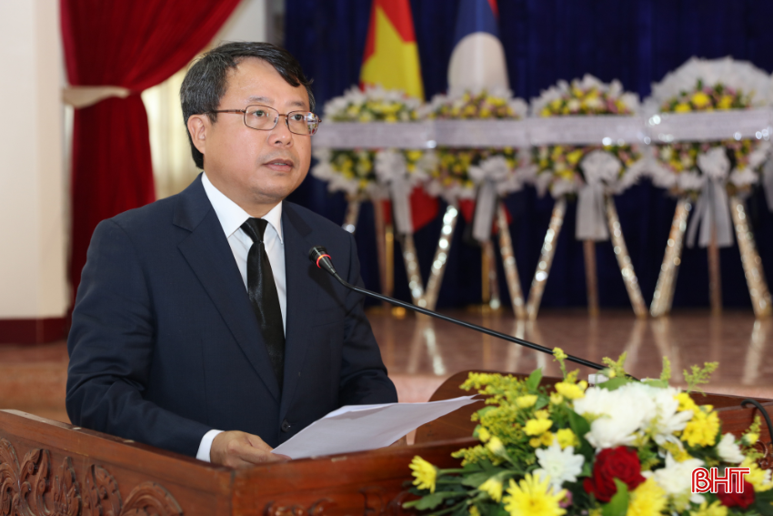 Phó Chủ tịch UBND tỉnh Dương Tất Thắng phát biểu tại buổi lễ. bqbht_br_9.png