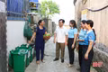 Gỡ “nút thắt” quá tải rác thải bắt đầu từ mỗi gia đình