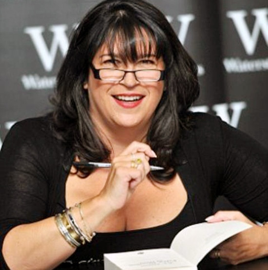 Nữ văn sĩ E.L.James