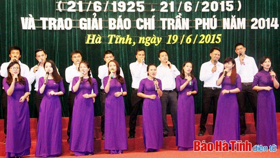 Mít-tinh kỷ niệm 90 năm Báo chí cách mạng và trao Giải Báo chí Trần Phú ảnh 4