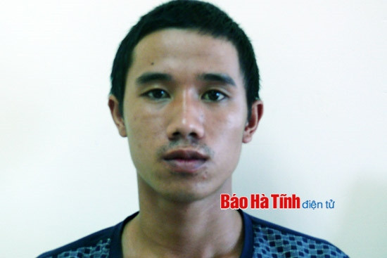 Bắt đối tượng cùng đồng bọn cướp xe máy rồi bỏ trốn vào Nam ảnh 1