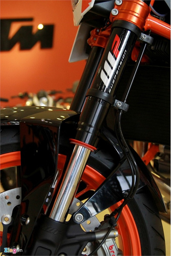 KTM 690 Duke R 2015 đầu tiên tại Việt Nam ảnh 8