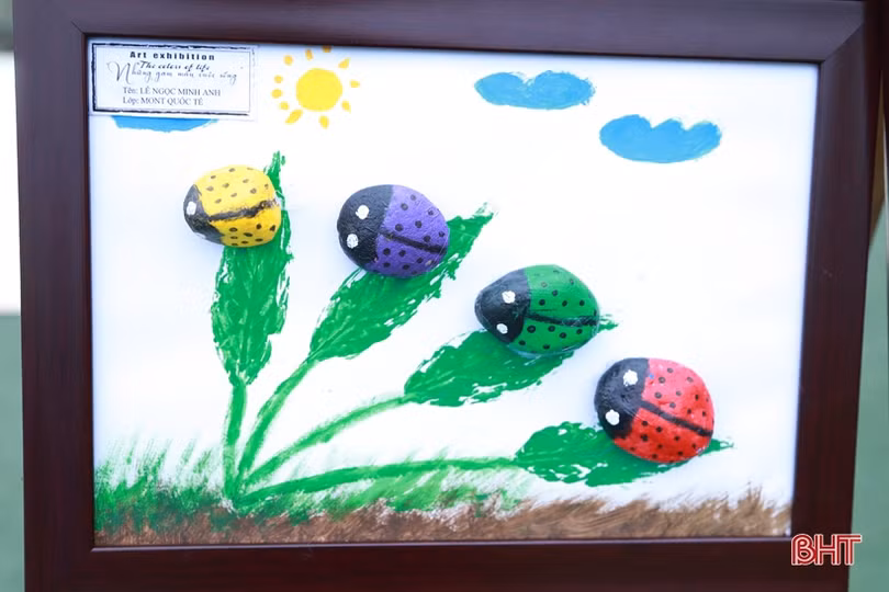 Rực rỡ sắc màu cùng chương trình “The Colors of life” tại Trường Mầm non Trung Kiên