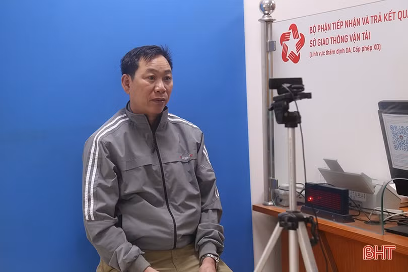 Vì sao người dân Hà Tĩnh chưa mặn mà đổi bằng lái xe trực tuyến?