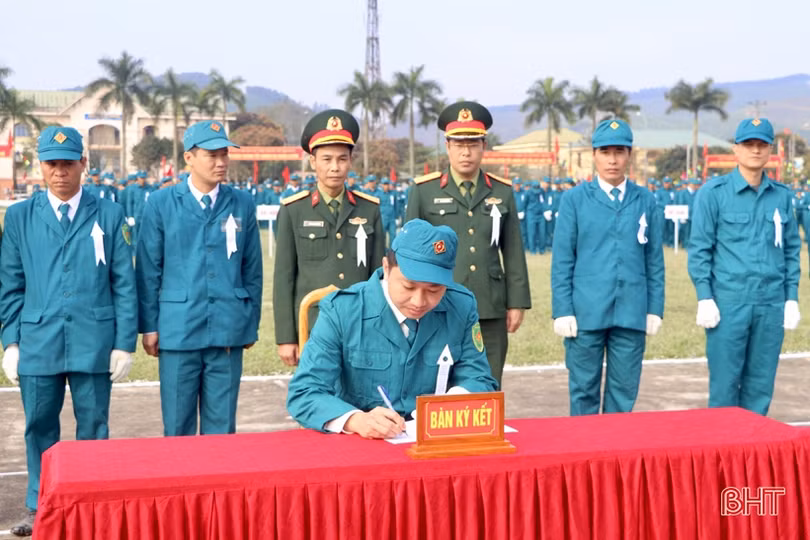 Các địa phương ở Hà Tĩnh ra quân huấn luyện năm 2023