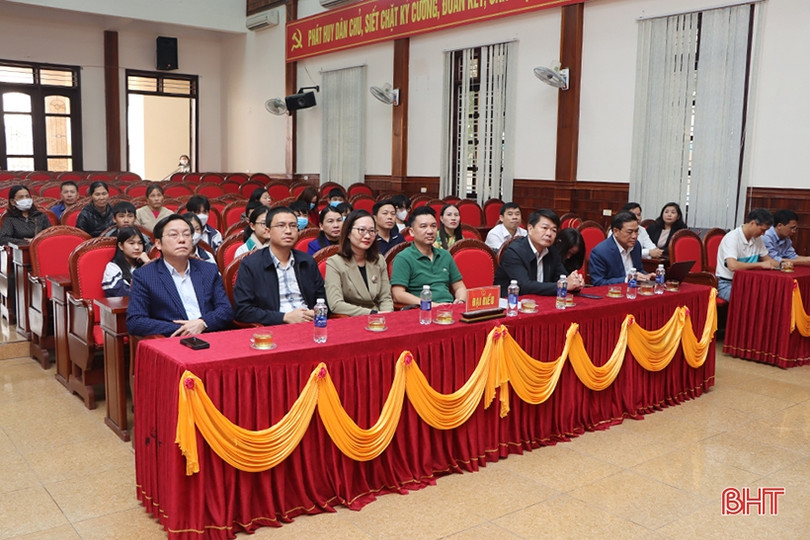 Quỹ Khuyến học Hà Huy Tập tiếp nhận hỗ trợ 200 triệu đồng