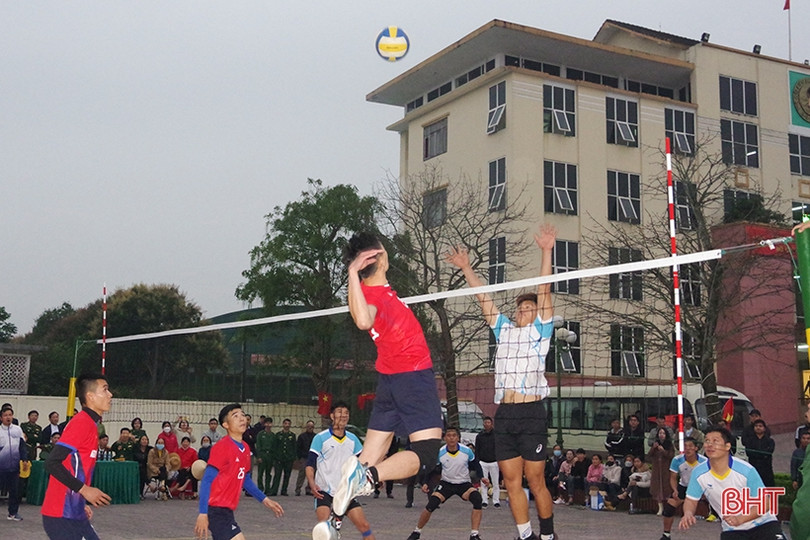 Sôi nổi thi đấu thể thao chào mừng Ngày Biên phòng toàn dân