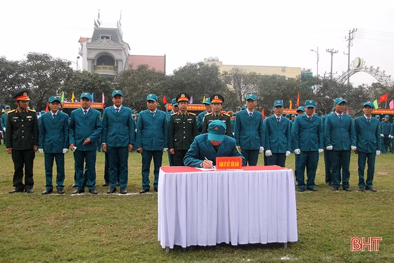 Các địa phương ở Hà Tĩnh ra quân huấn luyện năm 2023