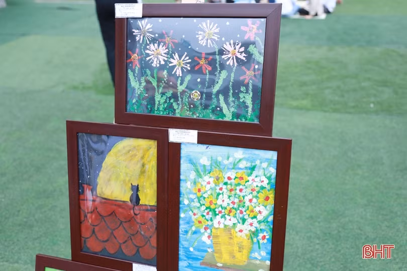 Rực rỡ sắc màu cùng chương trình “The Colors of life” tại Trường Mầm non Trung Kiên