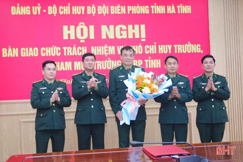 Bàn giao chức trách, nhiệm vụ Phó Chỉ huy trưởng, Tham mưu trưởng BĐBP tỉnh Hà Tĩnh