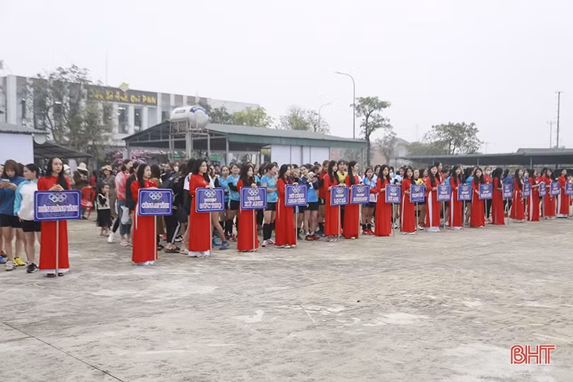 Hơn 190 VĐV tranh tài Giải Bóng chuyền nữ tỉnh Hà Tĩnh