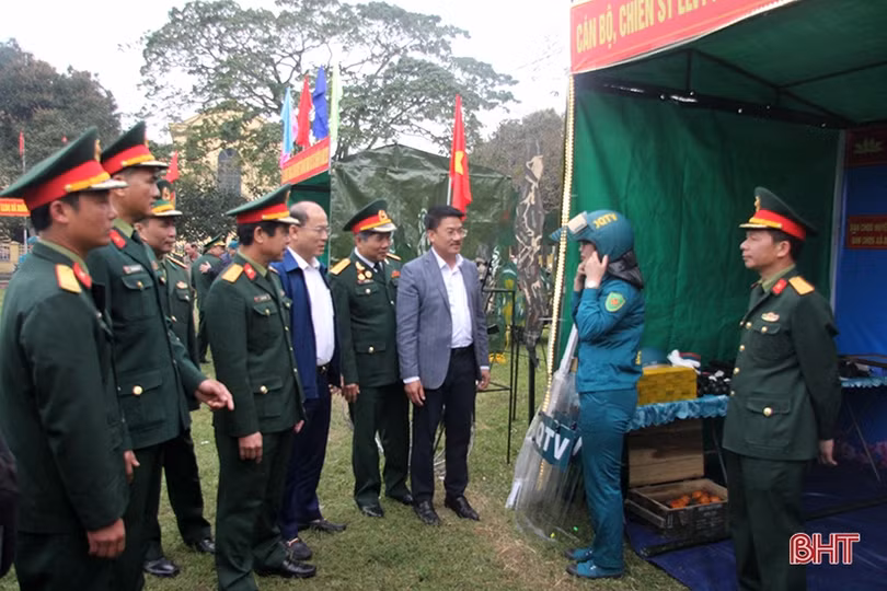 Các địa phương ở Hà Tĩnh ra quân huấn luyện năm 2023