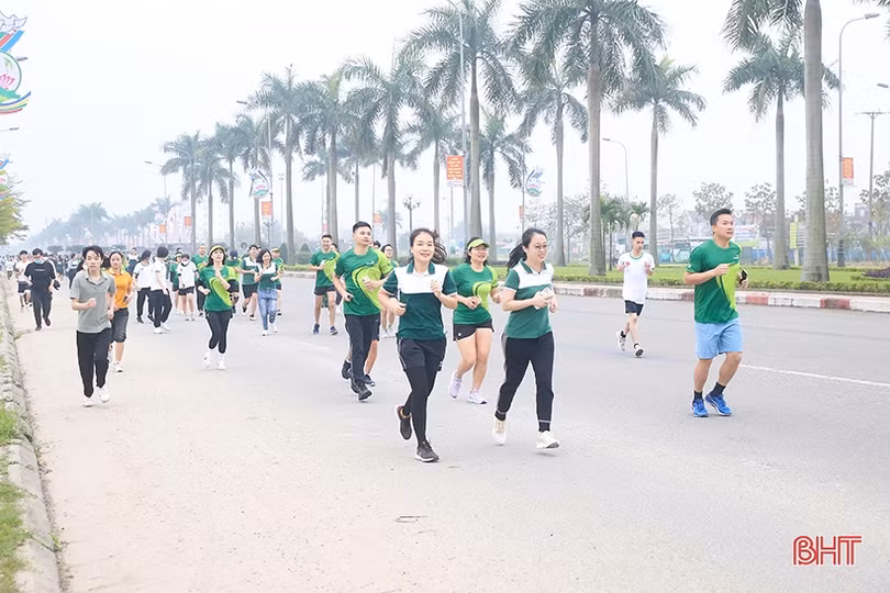Thanh niên Hà Tĩnh hưởng ứng Giải chạy trực tuyến “RUN AND GET GIFTS”