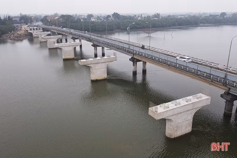 Công trình cầu Hộ Độ mới nguy cơ chậm tiến độ