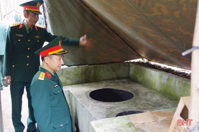 Quân khu 4 kiểm tra công tác luyện tập chuyển trạng thái sẵn sàng chiến đấu tại Hà Tĩnh