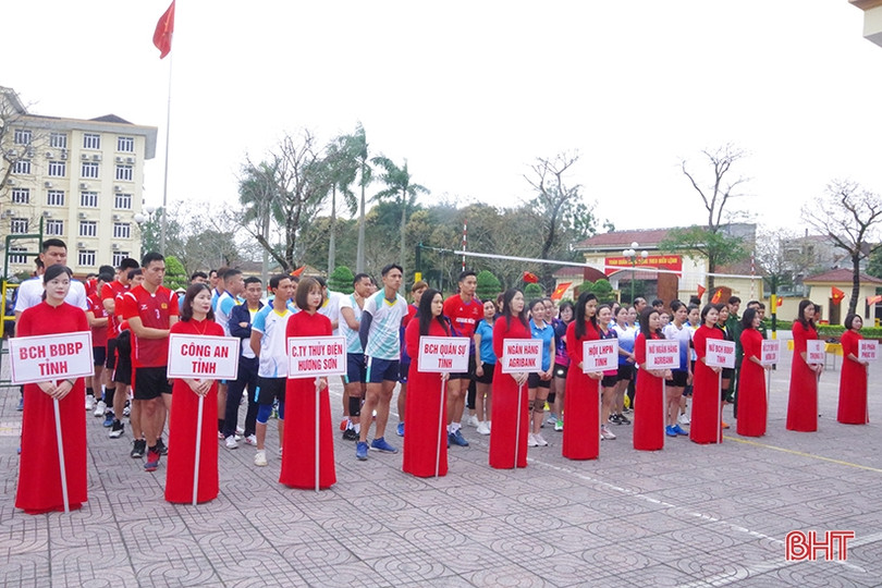 Sôi nổi thi đấu thể thao chào mừng Ngày Biên phòng toàn dân