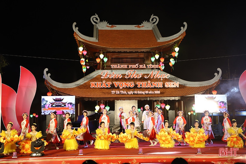 Lắng đọng cảm xúc từ đêm thơ nhạc “Khát vọng Thành Sen”