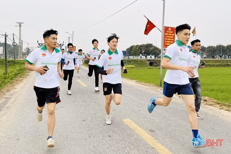 Thanh niên Hà Tĩnh hưởng ứng Giải chạy trực tuyến “RUN AND GET GIFTS”