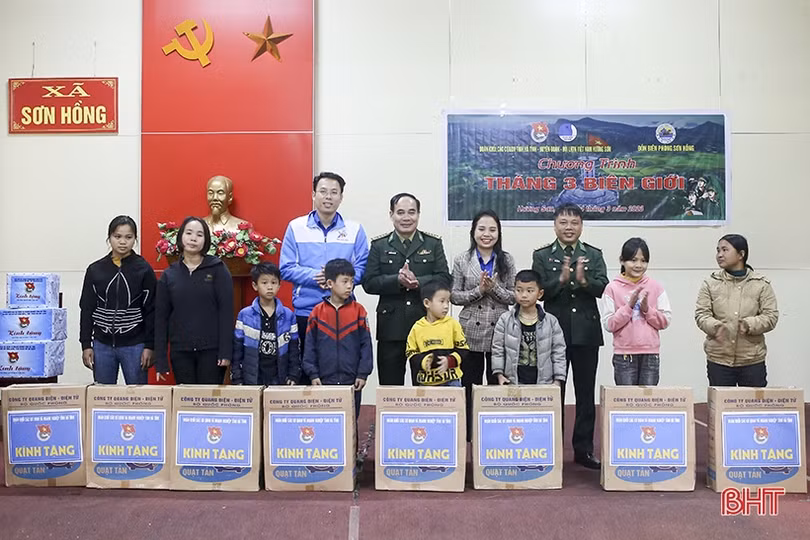 Chương trình “Tháng 3 biên giới” với nhiều hoạt động ý nghĩa tại Hương Sơn