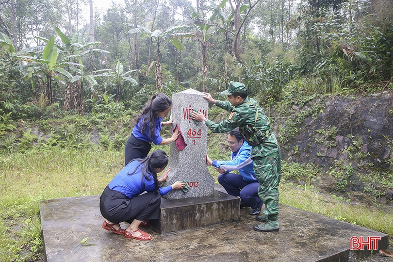 Chương trình “Tháng 3 biên giới” với nhiều hoạt động ý nghĩa tại Hương Sơn