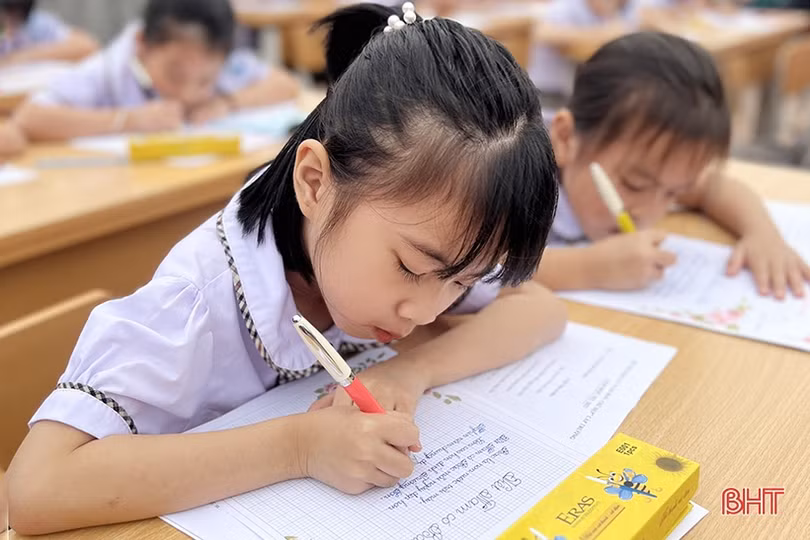 Giới trẻ Thành Sen yêu thích hoạt động văn hóa truyền thống tại Lễ hội xuân Văn Miếu