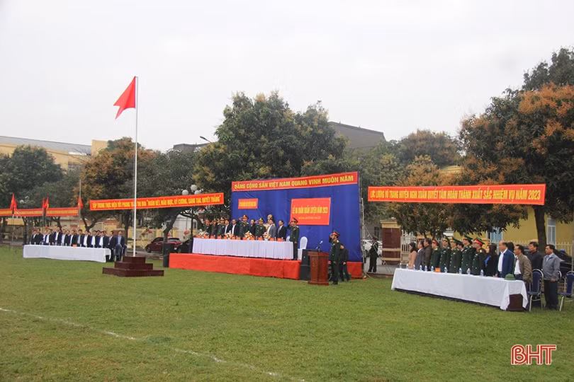 Các địa phương ở Hà Tĩnh ra quân huấn luyện năm 2023