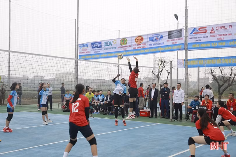 Hơn 190 VĐV tranh tài Giải Bóng chuyền nữ tỉnh Hà Tĩnh