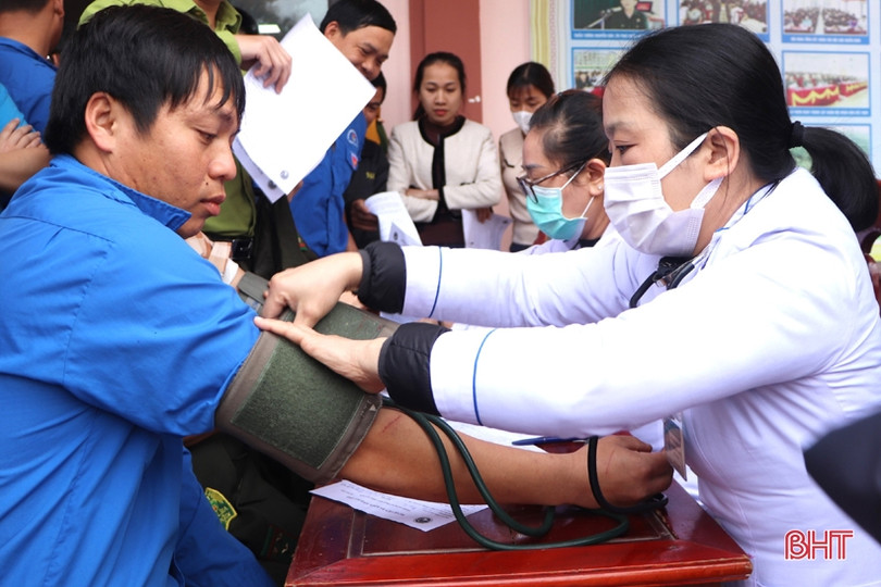 200 người tham gia ngày hội hiến máu ở Vũ Quang 