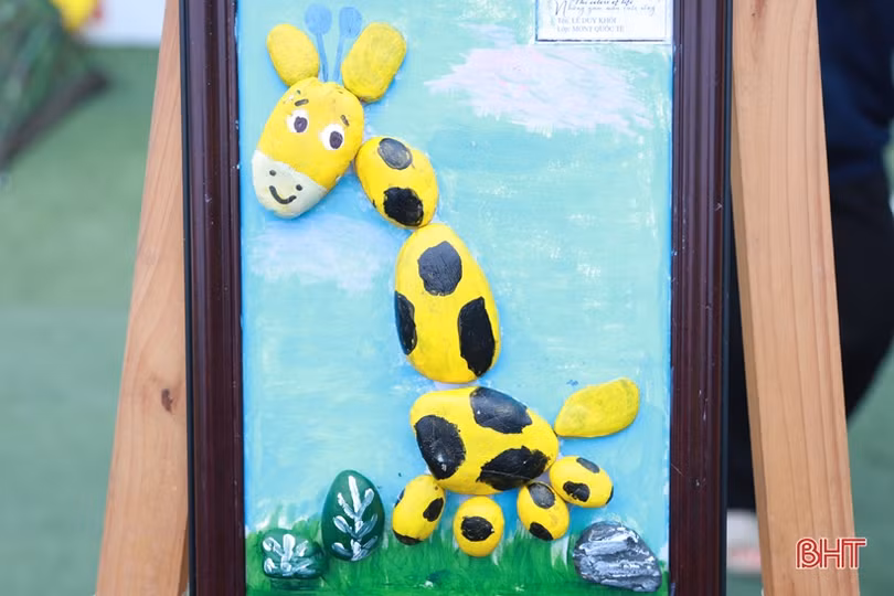 Rực rỡ sắc màu cùng chương trình “The Colors of life” tại Trường Mầm non Trung Kiên