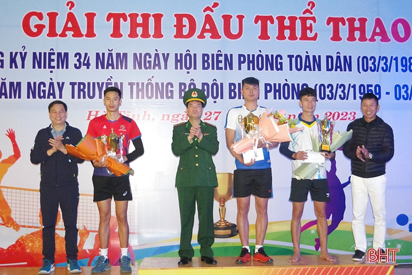 Sôi nổi thi đấu thể thao chào mừng Ngày Biên phòng toàn dân