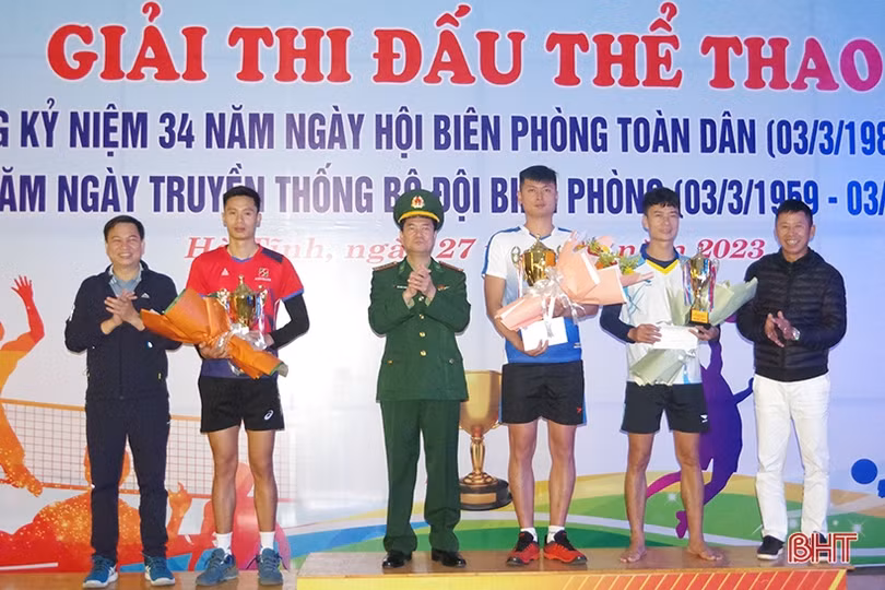Sôi nổi thi đấu thể thao chào mừng Ngày Biên phòng toàn dân