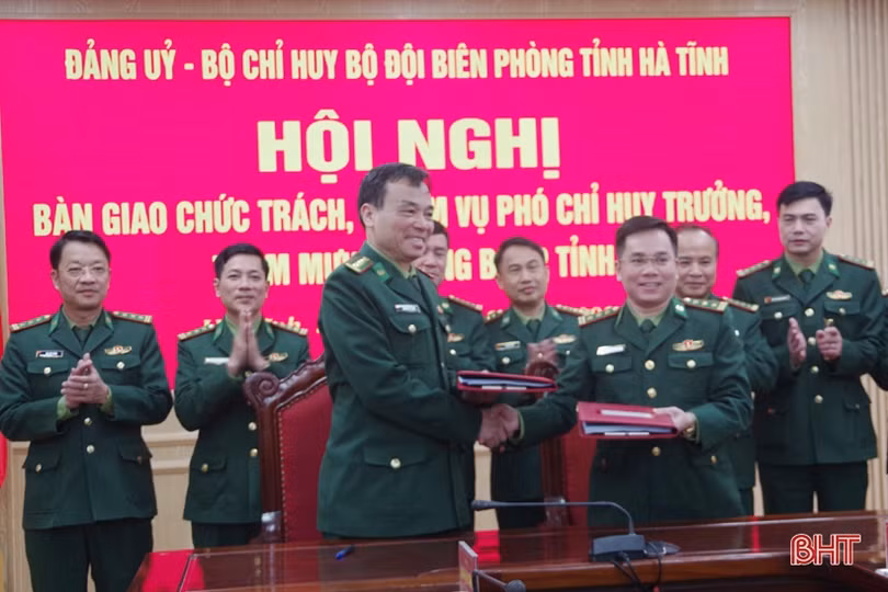 Bàn giao chức trách, nhiệm vụ Phó Chỉ huy trưởng, Tham mưu trưởng BĐBP tỉnh Hà Tĩnh