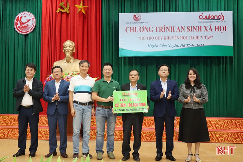 Quỹ Khuyến học Hà Huy Tập tiếp nhận hỗ trợ 200 triệu đồng