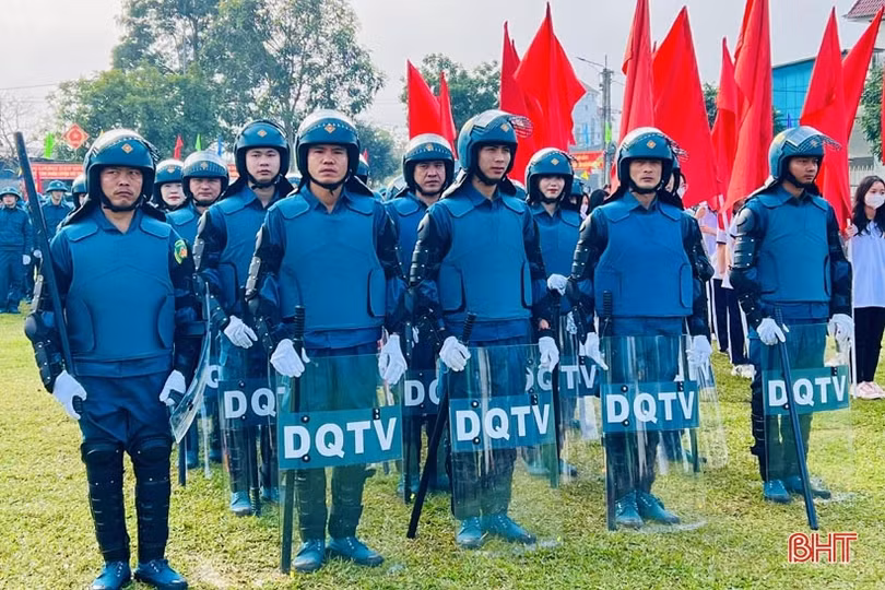 Các địa phương ở Hà Tĩnh ra quân huấn luyện năm 2023