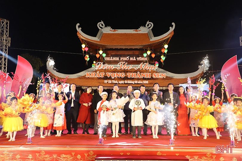 Lắng đọng cảm xúc từ đêm thơ nhạc “Khát vọng Thành Sen”