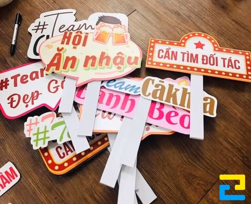 Chuyên in hashtag cầm tay chất lượng đa dạng mẫu giá rẻ