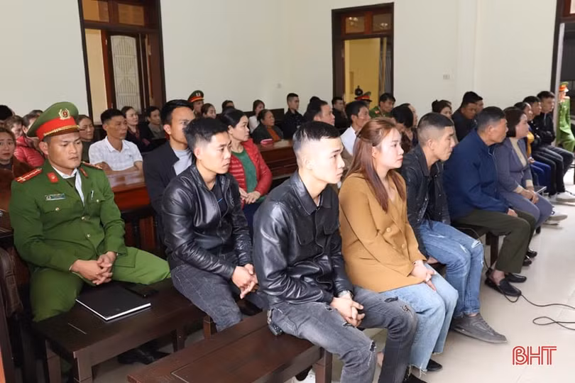 Dùng tuýp sắt đến “giải cứu” con rể, bố vợ nhận... bản án 24 tháng tù giam