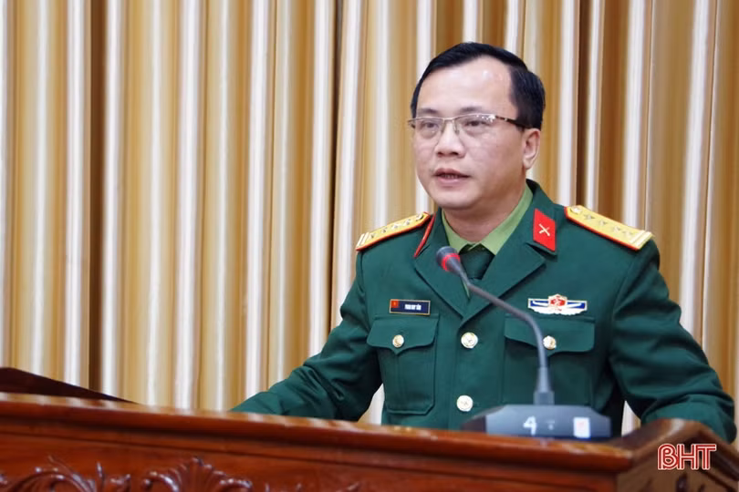 Bộ CHQS tỉnh Hà Tĩnh công bố các quyết định luân chuyển, điều động, bổ nhiệm cán bộ