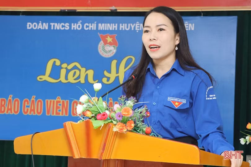 Phó Bí thư Đoàn trường THPT Cẩm Xuyên nhất liên hoan báo cáo viên, tuyên truyền viên giỏi