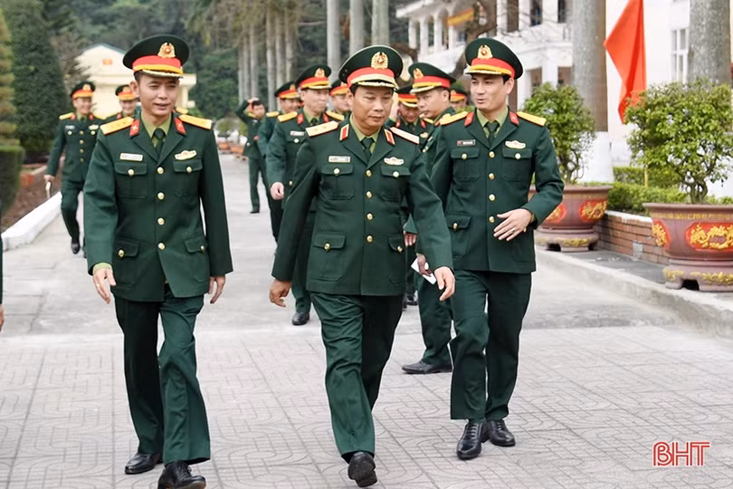 Chính ủy Quân khu 4 kiểm tra công tác huấn luyện tại Trung đoàn 841