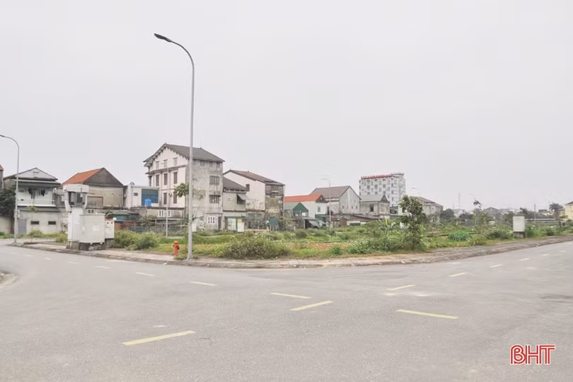 Dư nợ cho vay bất động sản gần 13.500 tỷ đồng, các ngân hàng Hà Tĩnh cam kết tiếp tục giải ngân 