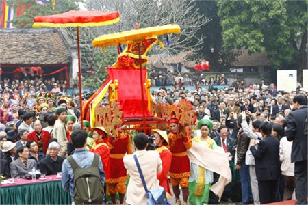 Rước thơ trong Ngày thơ Việt Nam 2010.